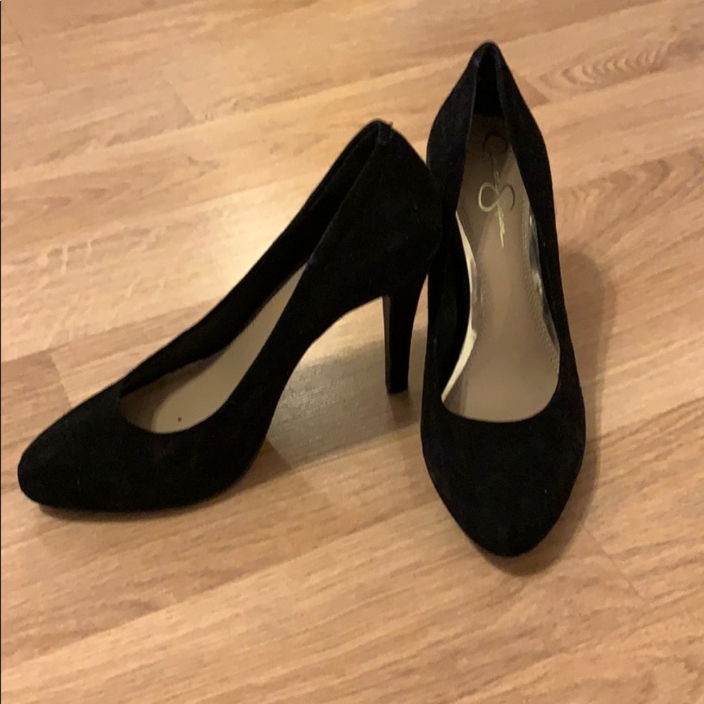 Jessica Simpson Black Pumps